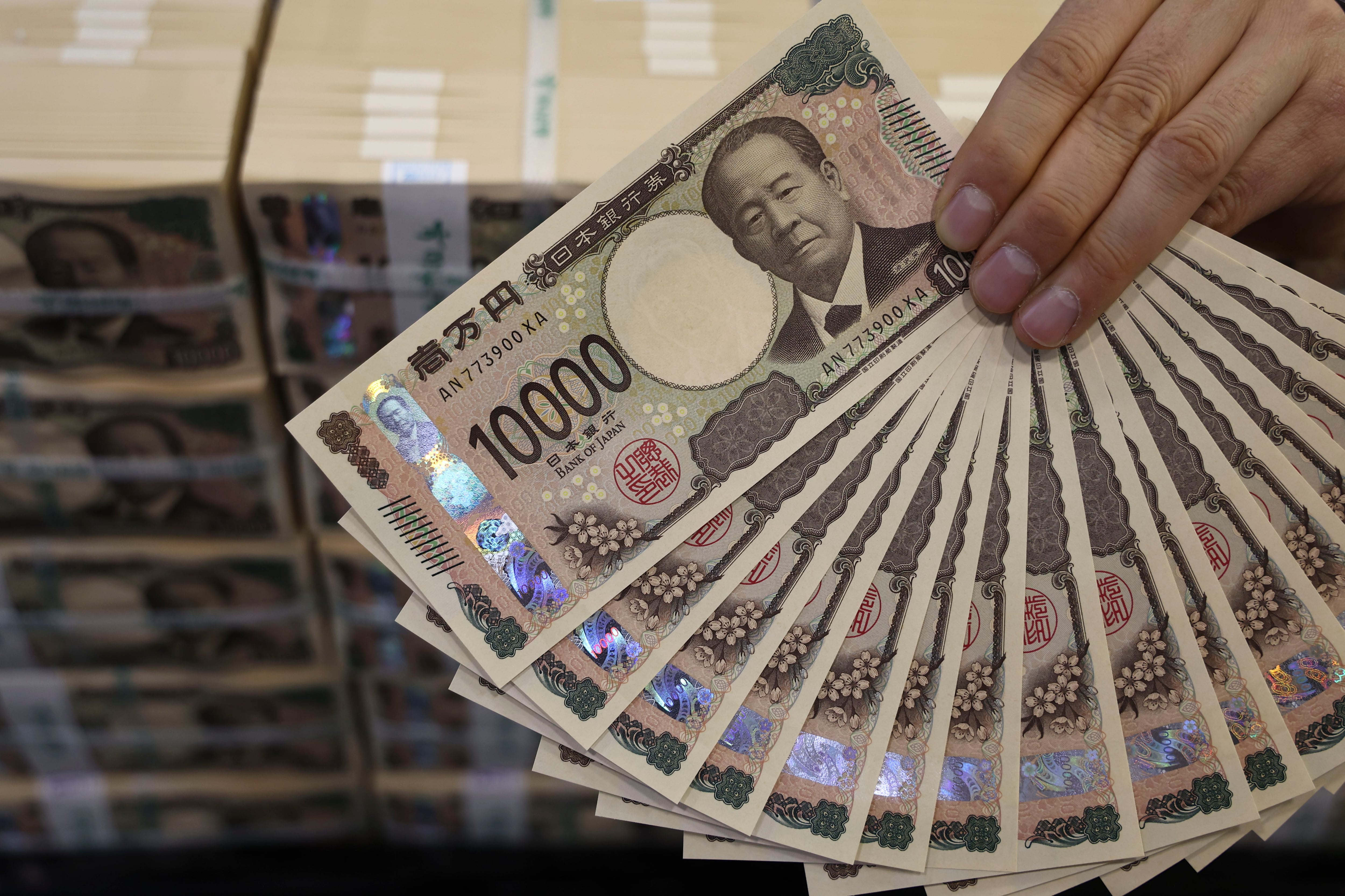 Bank of Japan Freezes Rate at 0.75% Amid Election Uncertainty