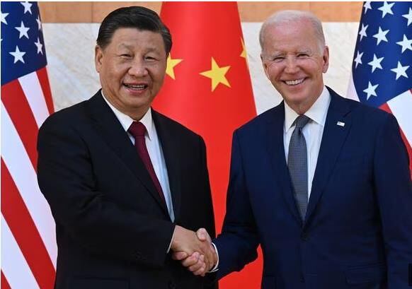 작년 11월 인도네시아 발리에서 열린 주요 20개국(G20) 정상회의에서 만난 조 바이든 미국 대통령과 시진핑 중국 국가주석. /AFP 연합뉴스