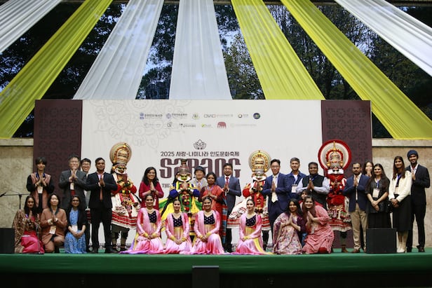 지난달 남이섬에서 열린 ‘사랑-인도문화축제’ 모습. /남이섬교육문화그룹