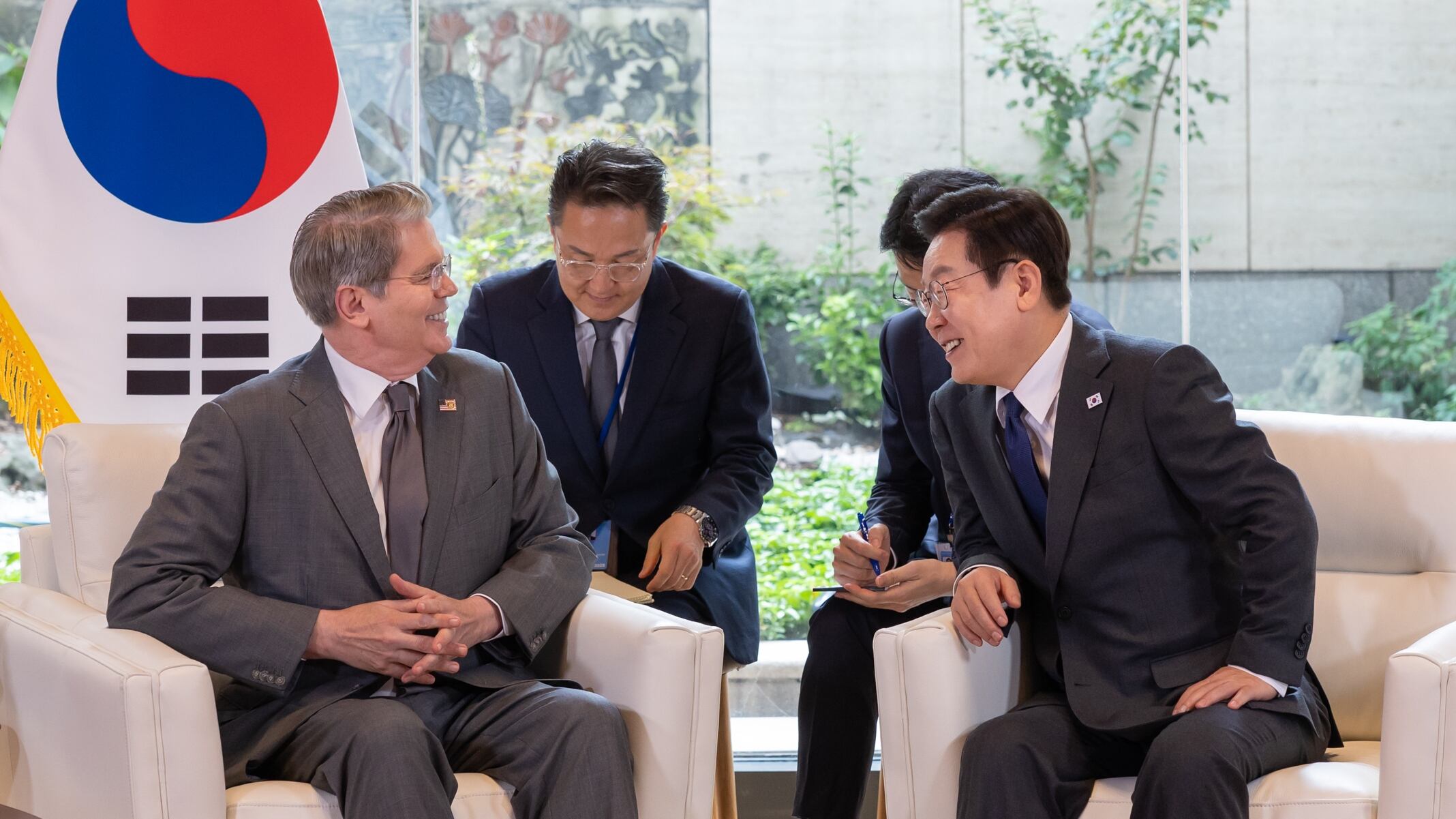 트럼프 만찬 안 간 李… 대통령실 “이 상황에 만나 뭐 하나” – 출장용접