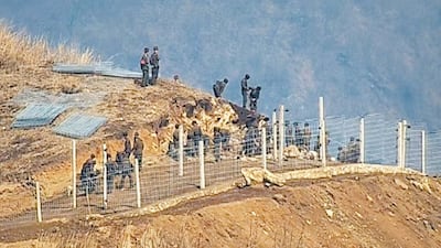 北, 군사분계선 넘어와 ‘지뢰밭’ 만들고 있다