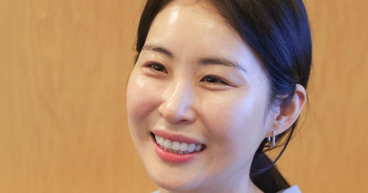 연예인 광고 없이 '팬덤'으로 화장품 성공...'디마프', 창업 3년 만에... - 뉴스 썸네일 이미지