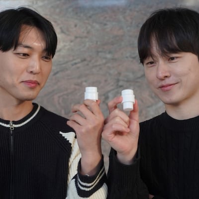 무심코 마시는 그 생수, 미세플라스틱이 얼마나 많은지 아세요?