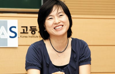 美 예일대 첫 여성 종신 교수 오희, 한국 국적 회복