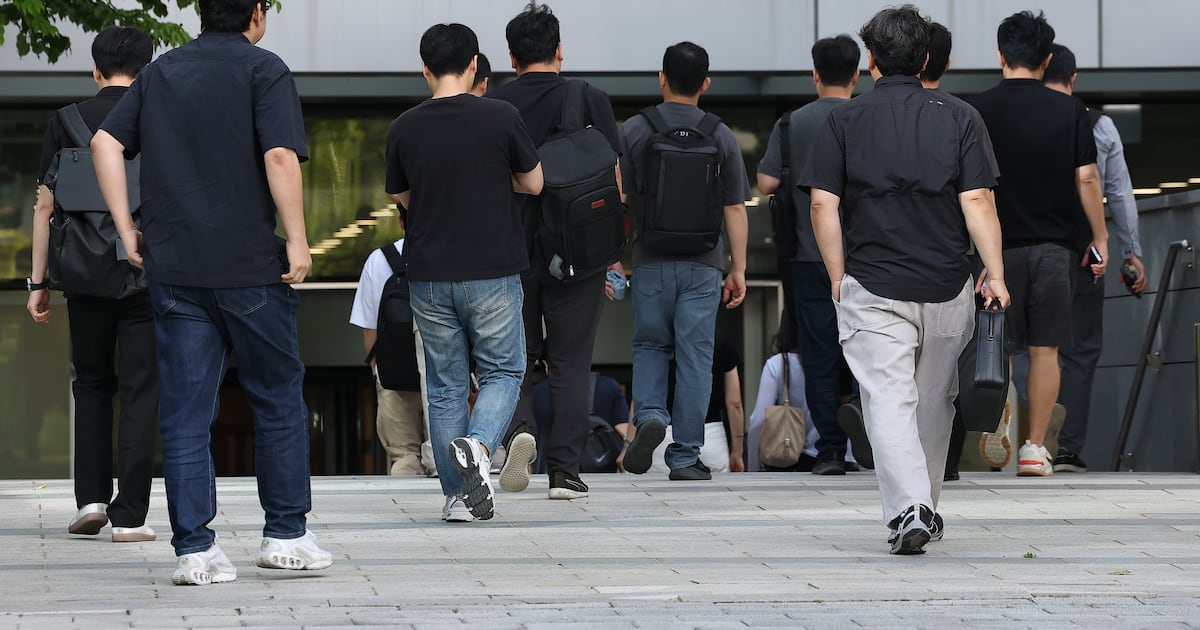 “SK하이닉스 공고 떴다, 탈출하자” 들썩이는 삼성 비반도체 직원들