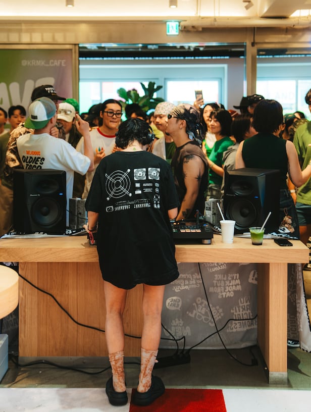 Wake, caffeinate, rave: Seoul’s early-morning coffee parties are in