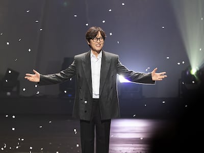 33년 만에 오케스트라 내려놓은 김동률, “더 나이 들기 전 새 도전 하고 싶었죠”