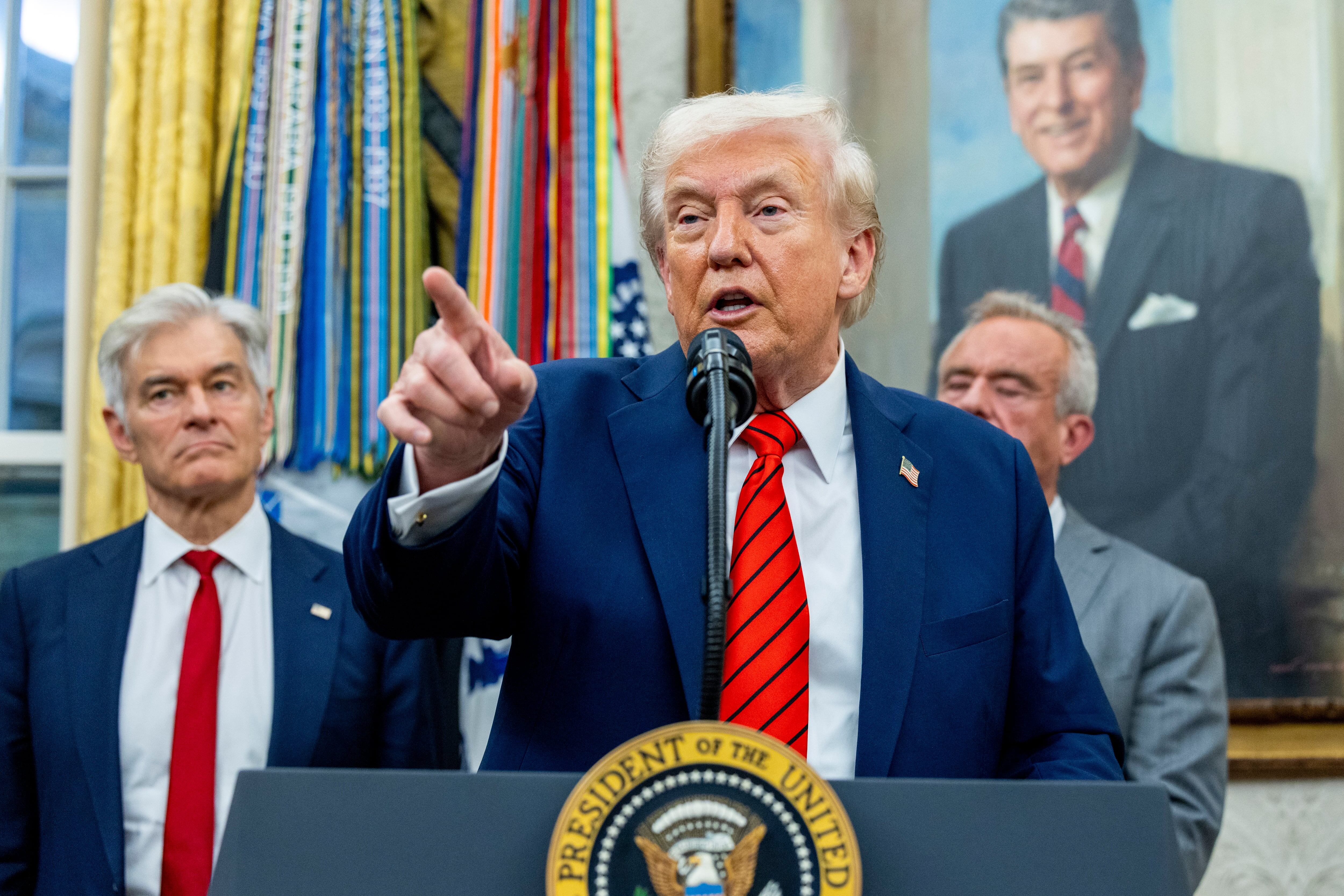 폰테크 달인 – 트럼프, 노벨평화상 수상 불발에 “그래도 수백만명 구했으니 행복”