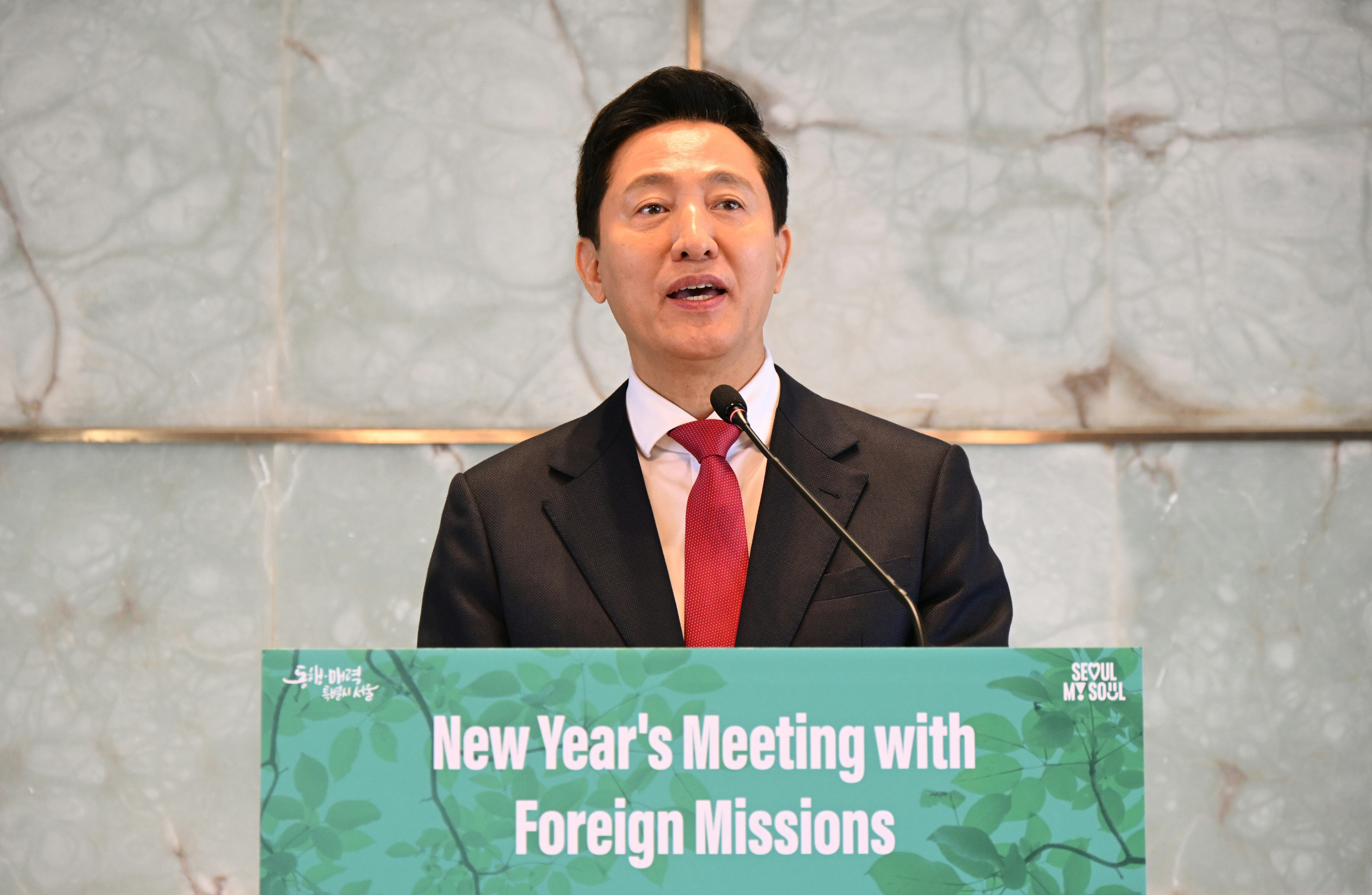 오세훈 서울시장이 6일 서울 중구 더플라자호텔에서 열린 '주한대사 초청 신년 간담회'에서 환영사를 하고 있다. /서울시 제공