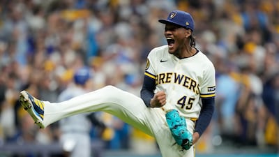 밀워키 브루어스, 불펜 힘 앞세워 ‘수퍼팀’ 다저스 잡고 NLCS 선취승