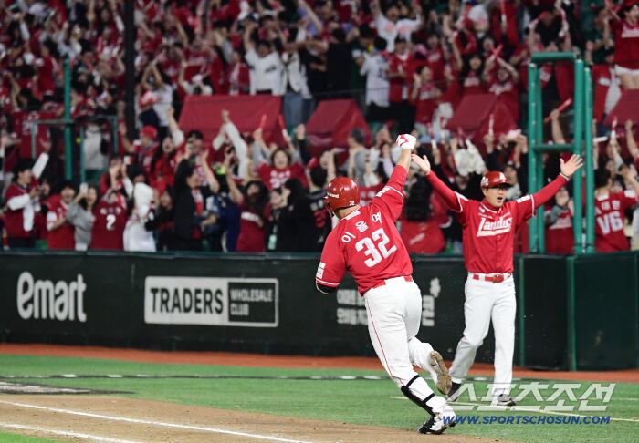 폰테크 달인 LG도, 만원 홈관중도 모두 웃었다…야구는 9회말 2사부터 “어메이징한 홈런”