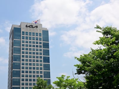 기아, 3분기 매출 역대 최대에도 영업익 기대 이하…주가 11%대 급락