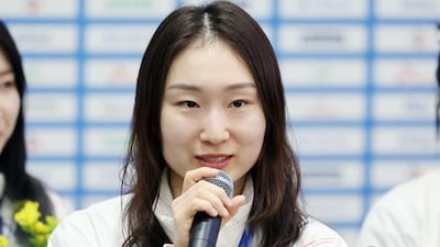 취재진 질문에 답하는 최민정