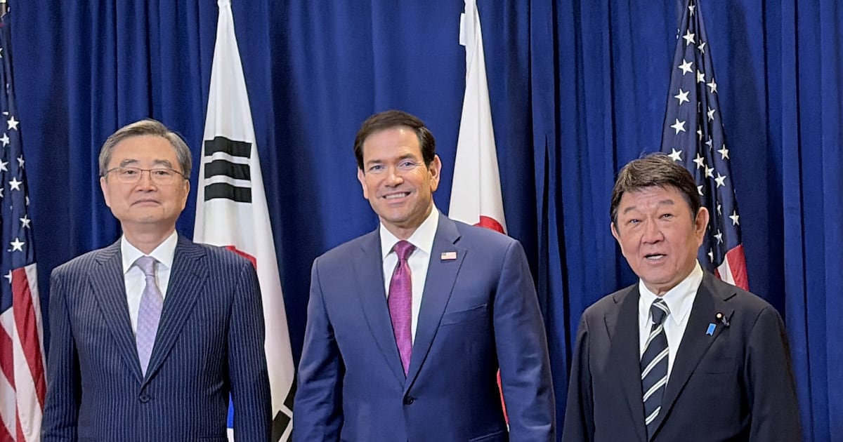 South Korea, US, Japan Foreign Ministers Discuss Korean Peninsula - 조선일보