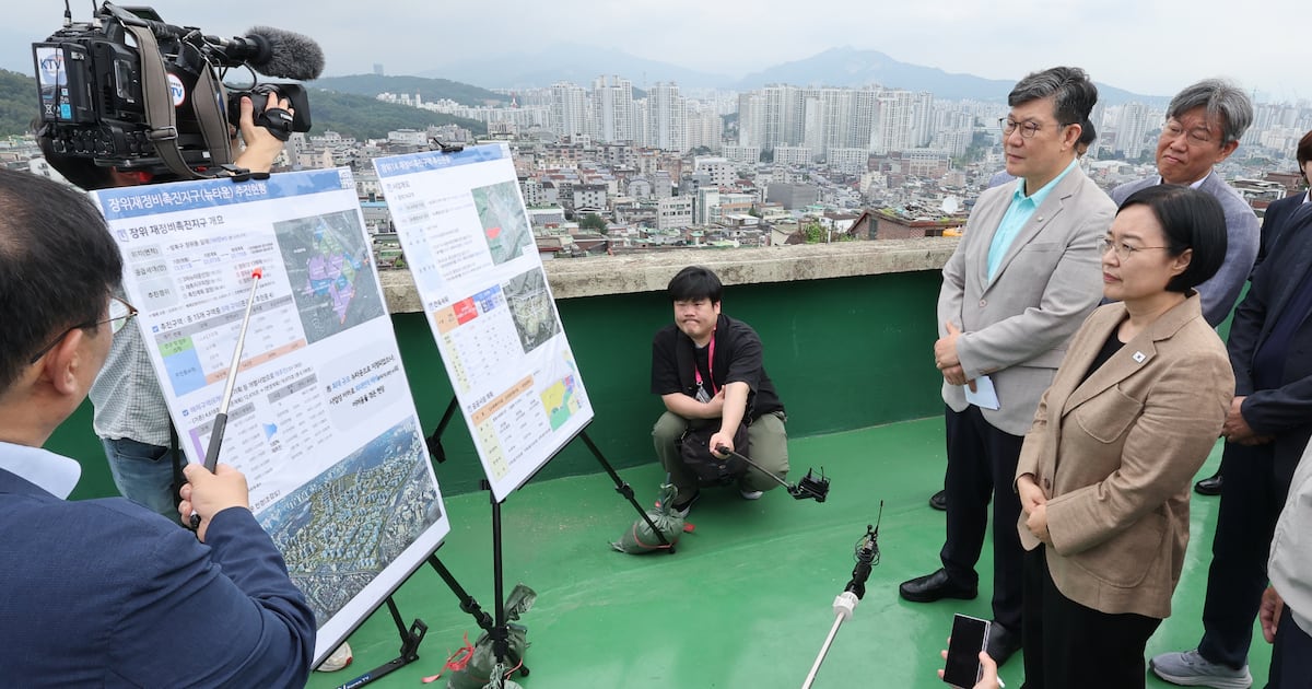 韓총리, 성북구 재개발 현장서 “지체 길었다... 속도감 있게 진행”