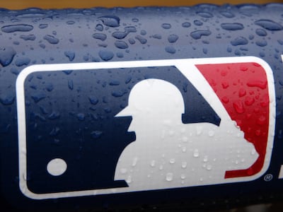 MLB 진출하려 가짜 사망신고 후 묘비까지...황당한 중남미 유망주 사기