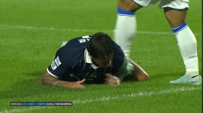 폰테크 달인 ‘누워 있는 선수 차도 NO 퇴장?’ 수준 낮은 판정에 선수와 팀만 멍든다