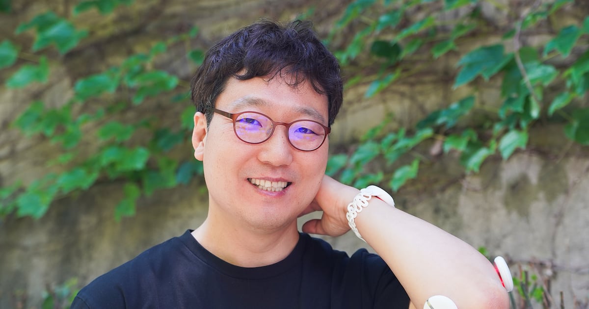 국내 기술로 만든 레이저 동전파스, 그렇게 문 안 열던 美서 대박 - 뉴스 썸네일 이미지