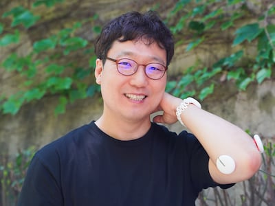착 붙이면 통증 완화, 한국 기술 레이저 동전파스 美서 통하고 한국 역진출