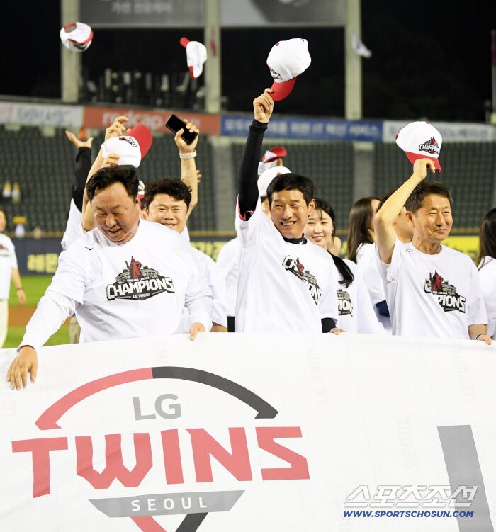 폰테크 달인 그동안 ‘역대급’ 단어를 함부로 써서 죄송합니다…올해 순위 싸움이 진짜 ‘역대급’ 입니다