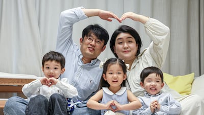 암투병·유산 끝에 만난 세쌍둥이… “보고만 있어도 힘이 나요”