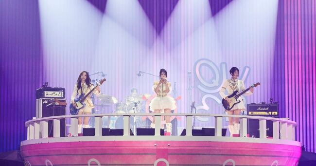 Rockation QWER Wraps First World Tour 'ROCKATION' in Seoul, Notes Growth