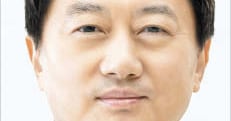 Hyundai Department Store Group Promotes Jang, Park to Vice Chairmen - 조선일보