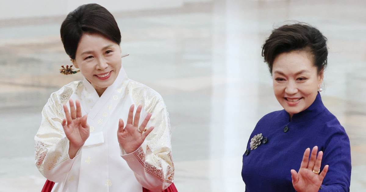 김혜경 "펑여사님의 오랜 팬"... 펑리위안 "뜨거운 한국인들에 깊은... - 뉴스 썸네일 이미지