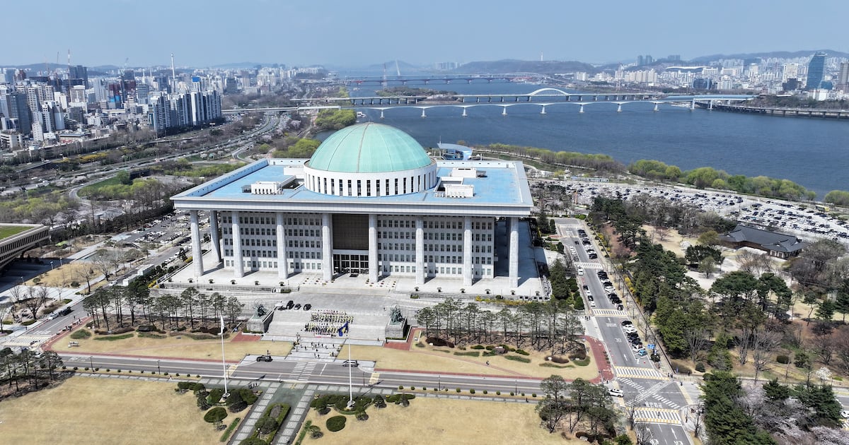 국민 세금으로 수십억대 해외 출장 펑펑 쓴 국회의장님들