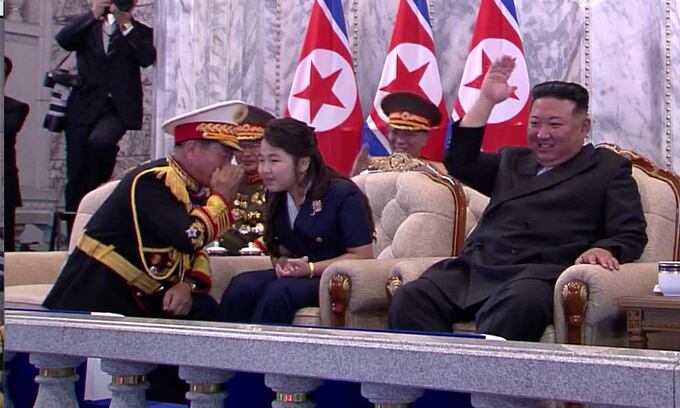 폰테크 달인 – 北열병식에 모습 안 드러낸 주애… 과거엔 두차례 참석