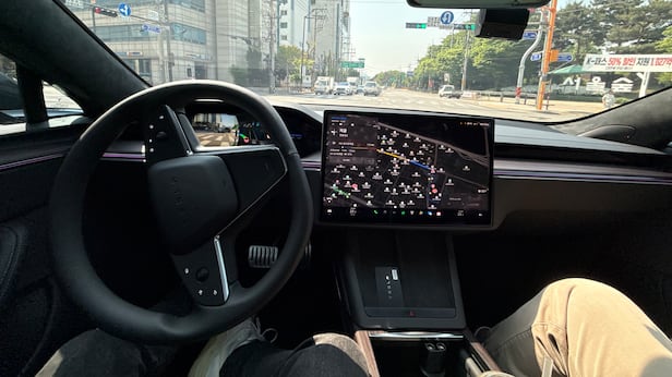 “운전대 잡을 이유 없어”...테슬라 FSD 구독 상품에 2000명 몰렸다