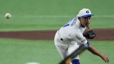 고베 지벤과 여자 고교야구 선발팀의 친선경기에 역투중인 이치로. 사진=스포츠닛폰