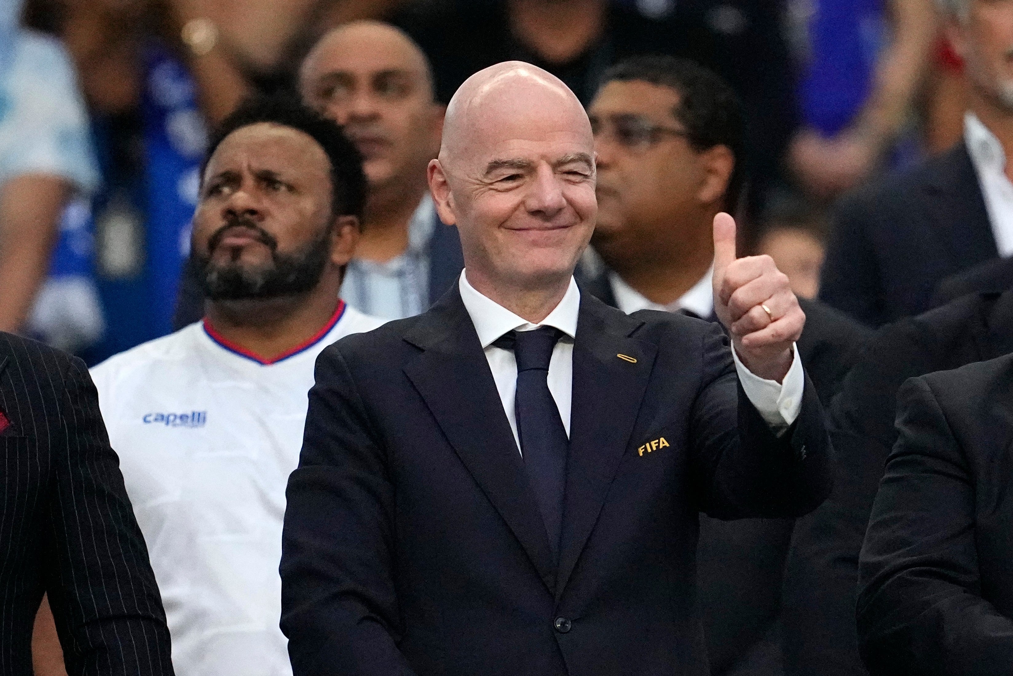 FIFA 회장 “월드컵 참가국 64국으로 확대 검토할 것”