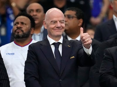 이번에 16국 늘리더니 16국 더? FIFA 회장 “월드컵 참가국 확대”