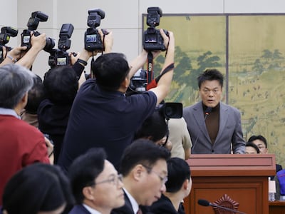 “당신은 우리 편인가, 남의 편인가”… 연예인 정치색 따지는 사회