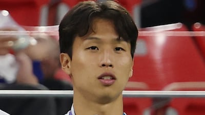 스완지 엄지성, 인종차별 피해