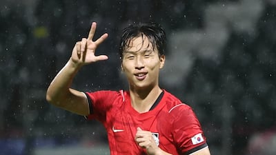 엄지성 45분 만에 해트트릭... 첫판 ‘엄지’ 치켜든 남자축구