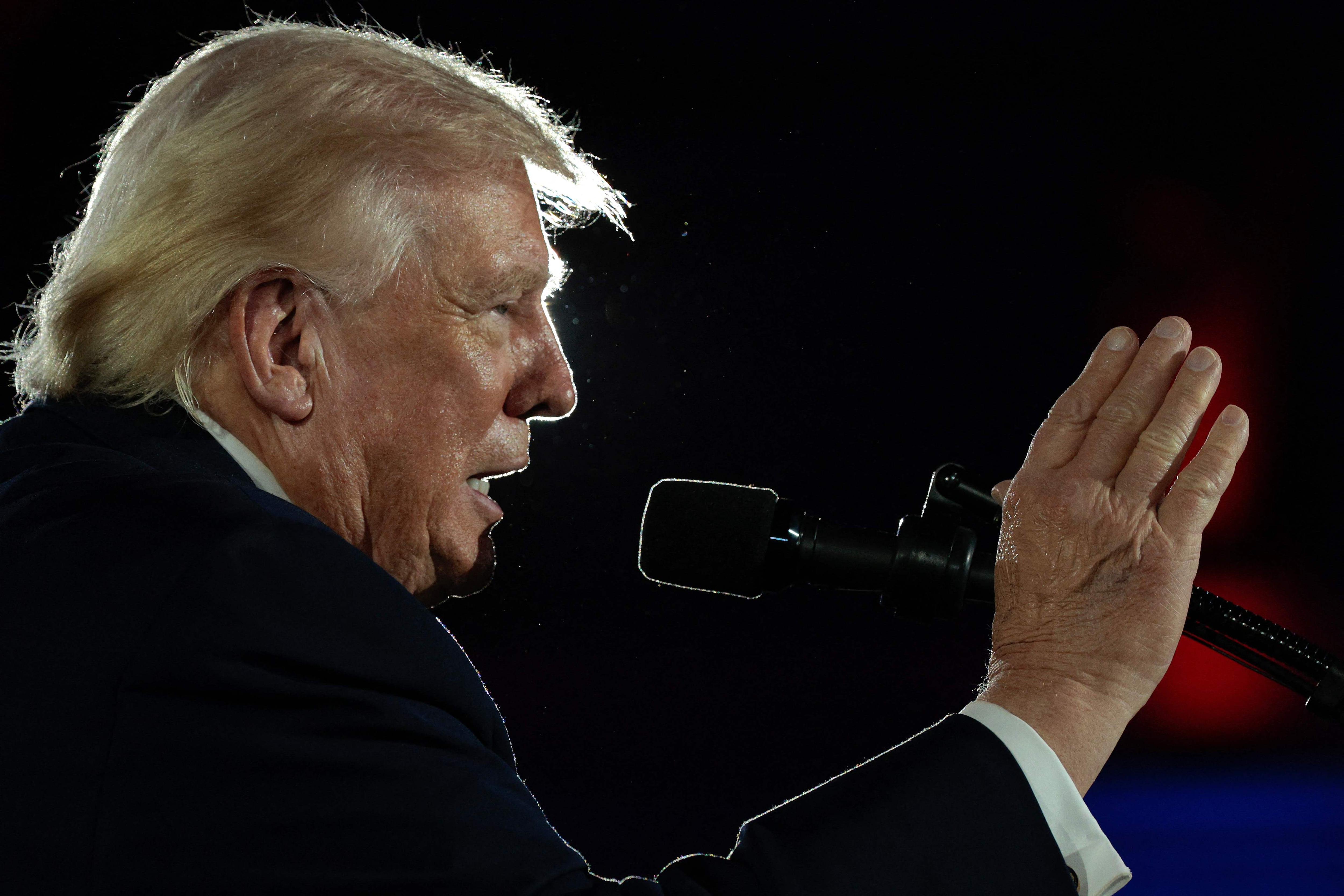 트럼프 “이건 전쟁 아니라 군사 작전이야”