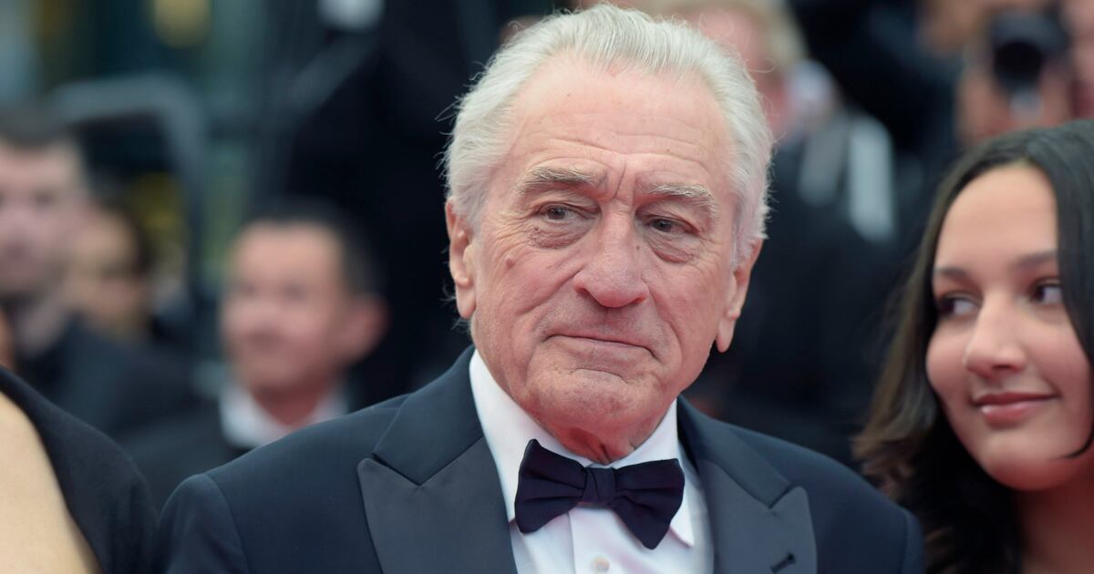 De Niro's Emotional Trump Ouster Call Sparks Debate