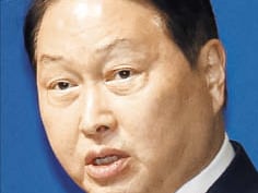 최태원, SK 지분 9440억 매각… 재산분할 자금 마련 나서