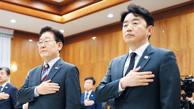 Cheong Wa Dae Chief of Staff Delay: Personnel or Power Struggle?
