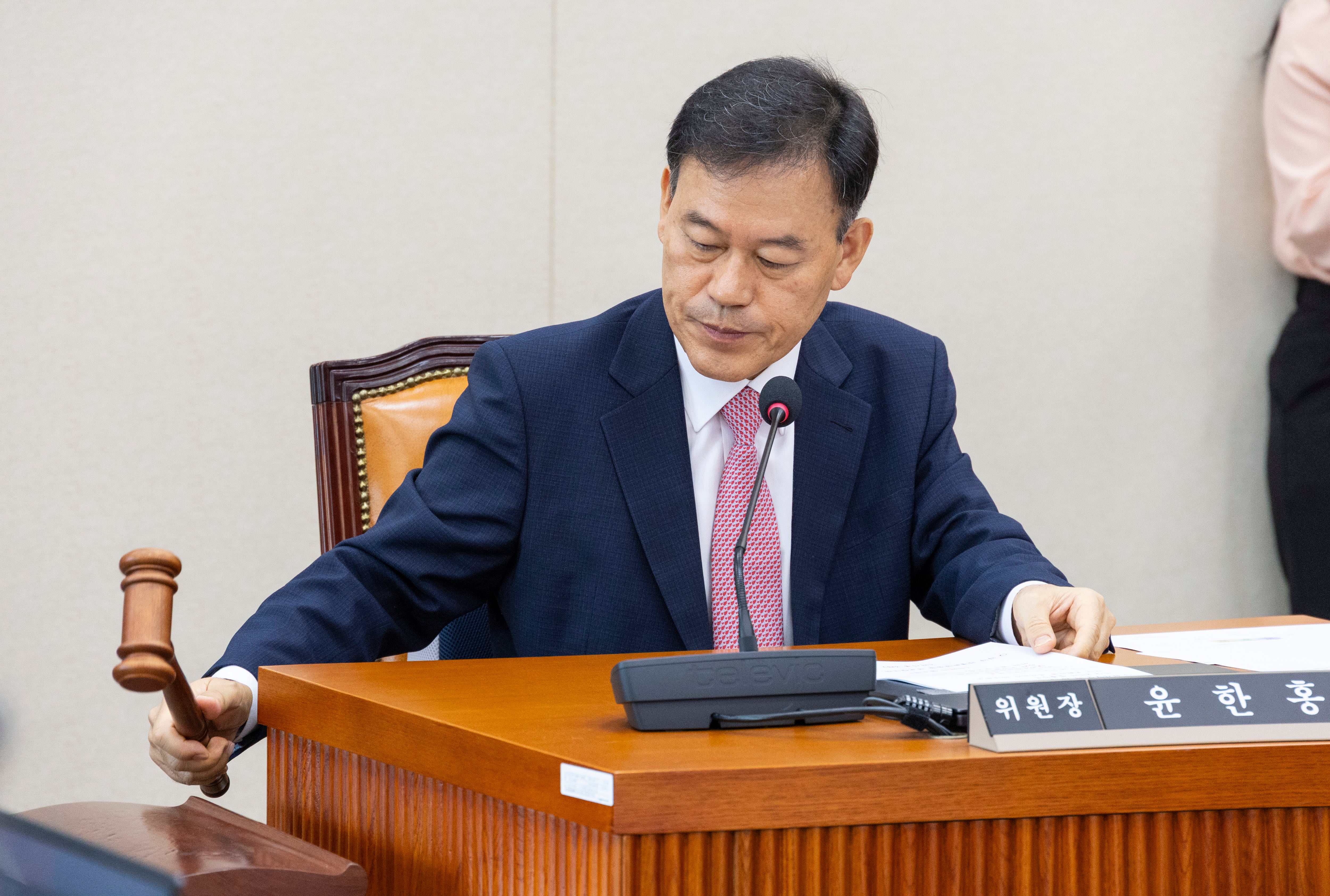 ‘尹 관저 공사 업체 선정 관여’ 윤한홍 국민의힘 의원 내달 1일 피의자 조사