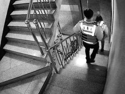 ‘인천 흉기 난동’ 부실 대응 경찰관, 손해배상 판결에 항소