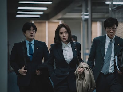 강만수가 김혜수에 분노한 까닭… 돈과 흥행 위해 역사마저 비트는가