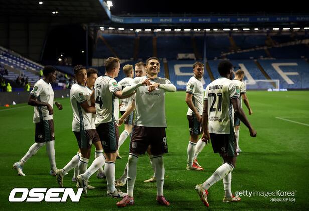 Grimsby Town stuns Sheffield Wednesday in Carabao Cup