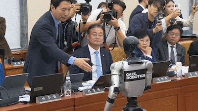 국감장서 악수하고 춤춘 中 로봇… 배경훈 “우린 투자 턱없이 부족”