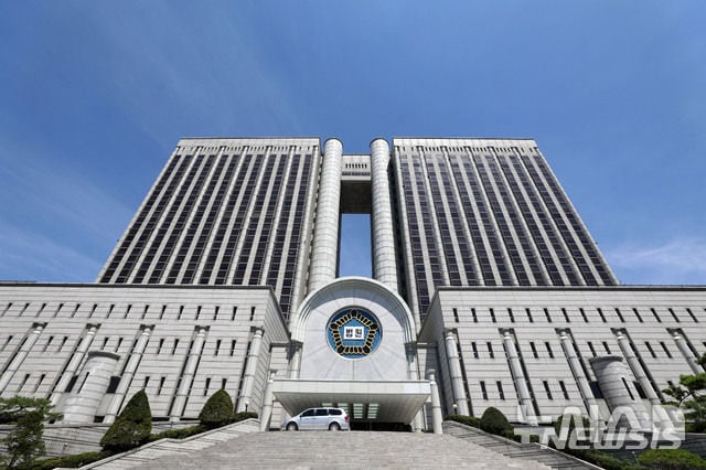 서울중앙지법-서울고법 전경./뉴시스