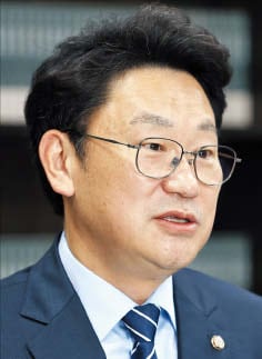 盧사위 곽상언, 유시민 직격… “노무현재단이 퇴임한 이사장의 홍보업체인가”