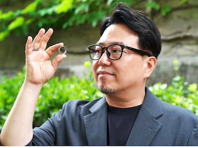 거추장스럽지 않아 잘 때도 차는 8만원대 한국 스마트링, 일본에서 대박