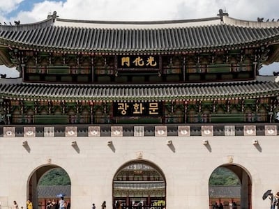 광화문에 훈민정음체 한글 현판을 매단 모습을 가상으로 제작했다. /광화문 훈민정음체 현판설치 국민모임 제공